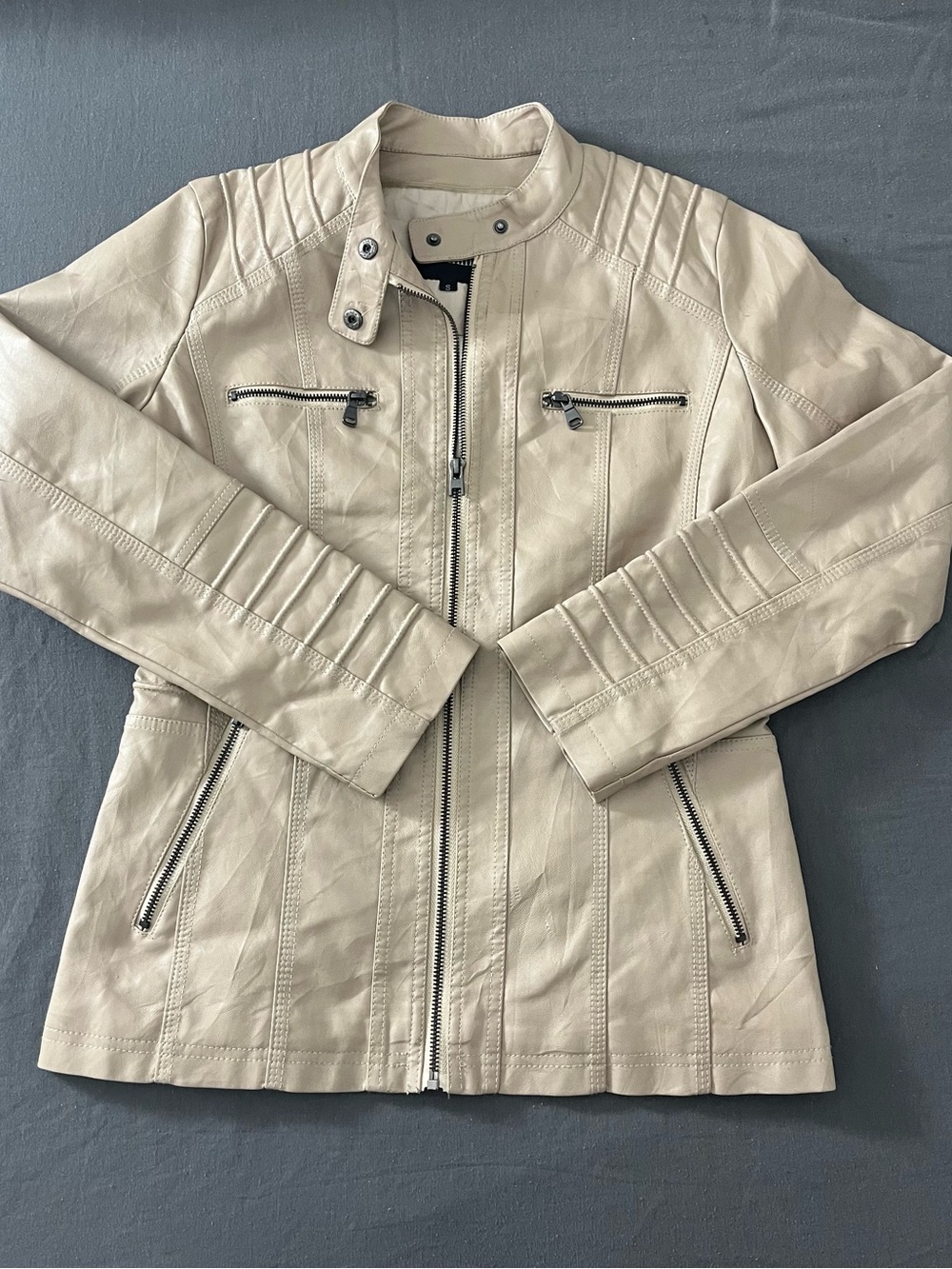 Women's Vegan Leather Moto Jacket with Quilted Sleeve Detail size small